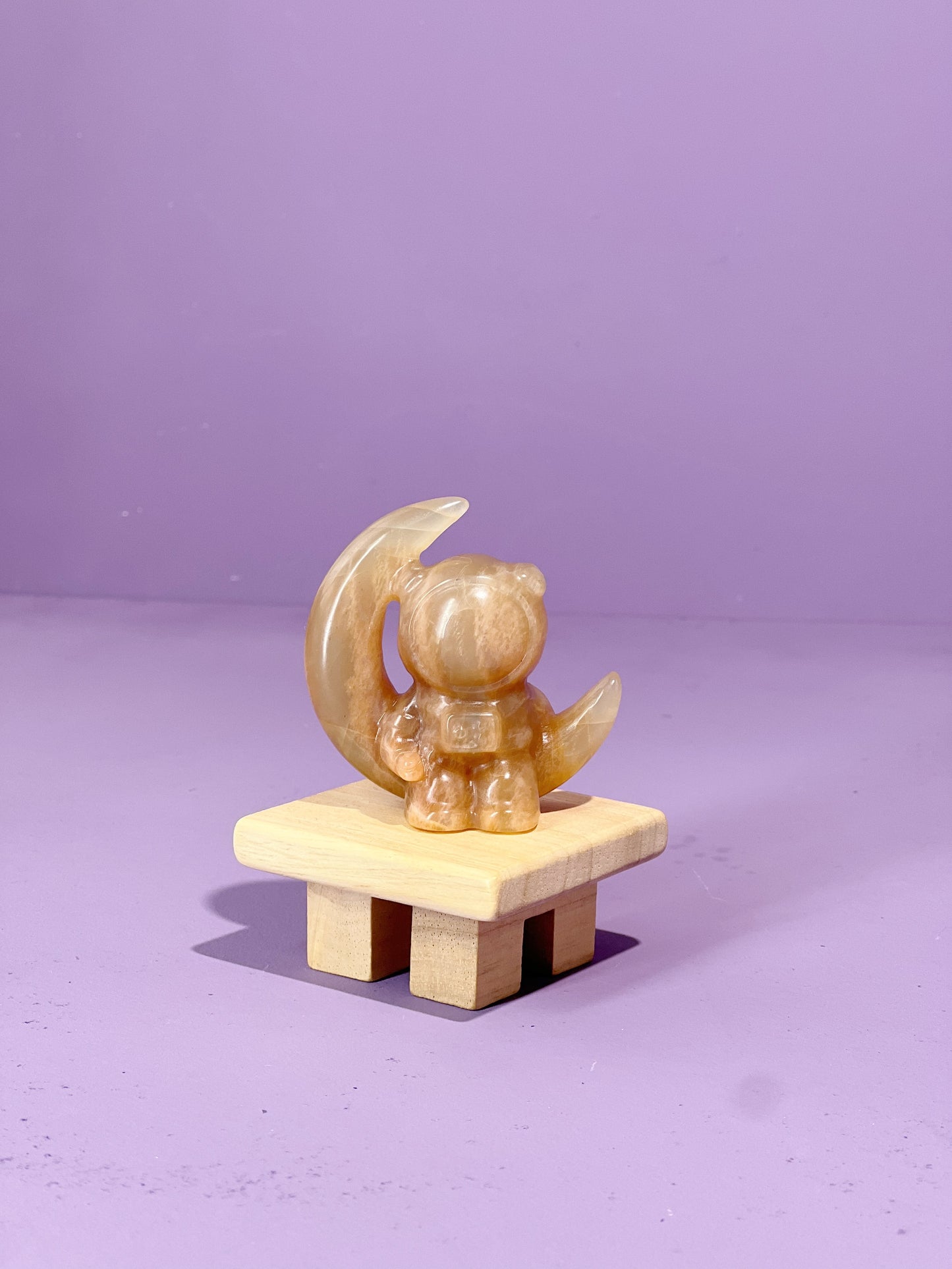 Peach Moonstone Clover Bear-stronaut
