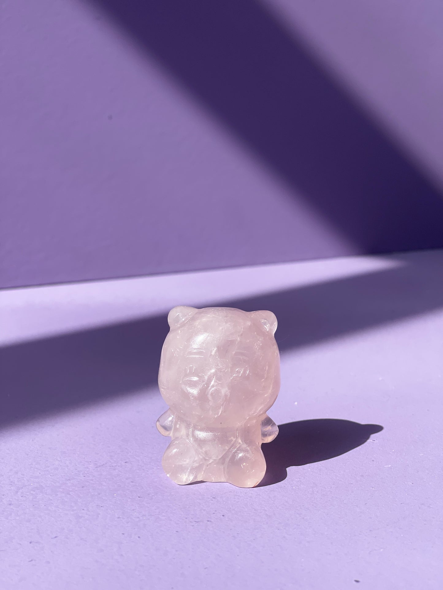 Rose Quartz Sitting Clover Bear