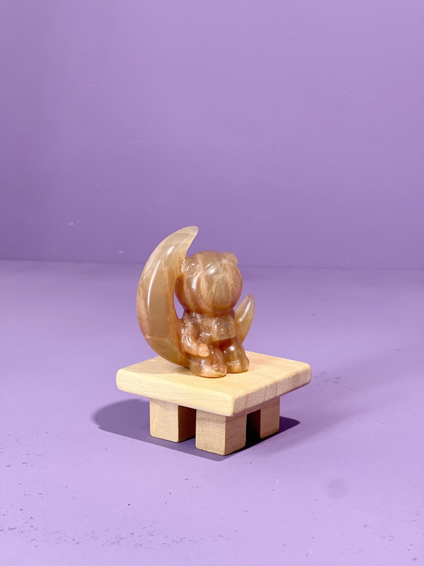 Peach Moonstone Clover Bear-stronaut
