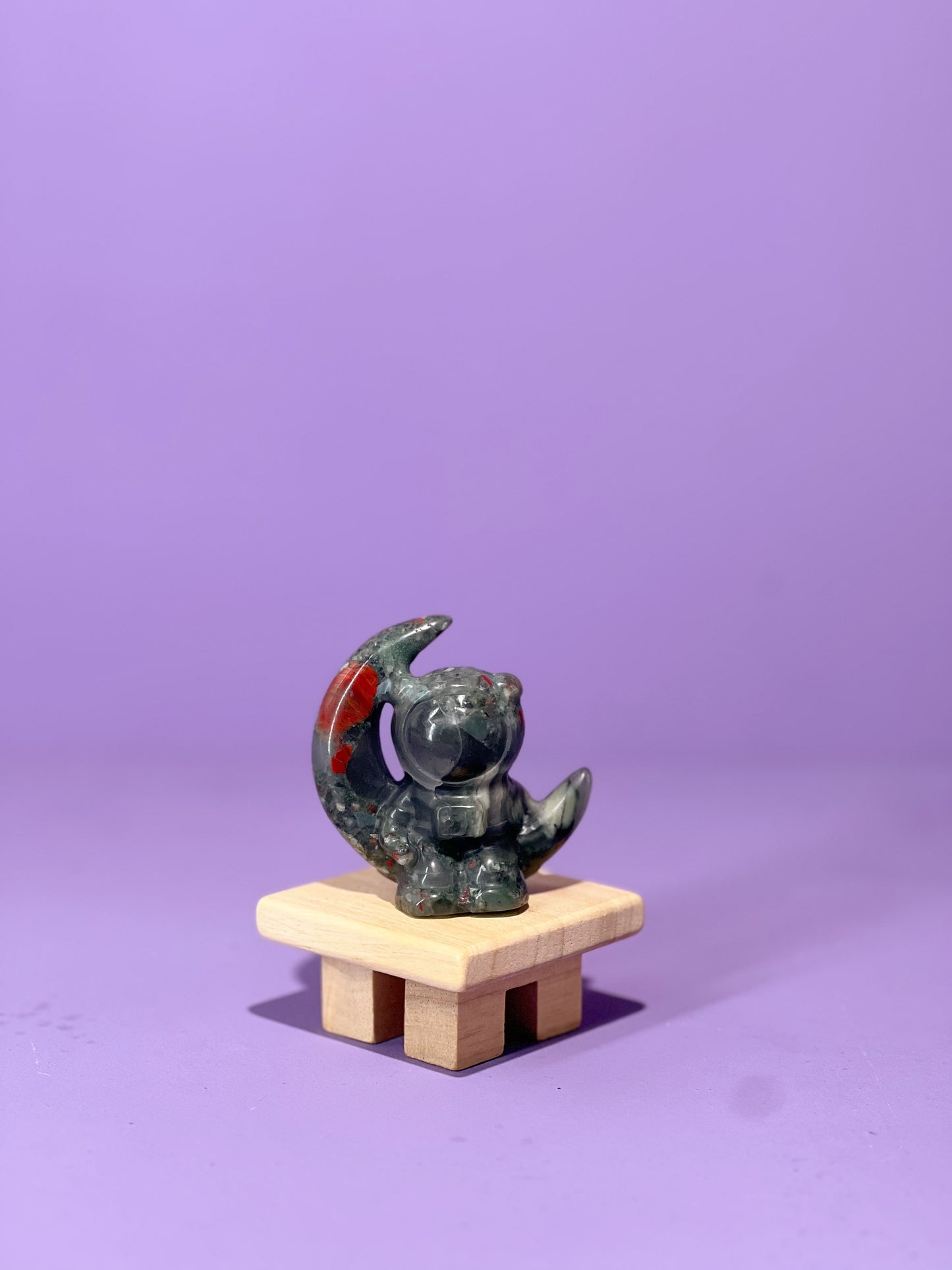 Bloodstone Clover Bear-stronaut
