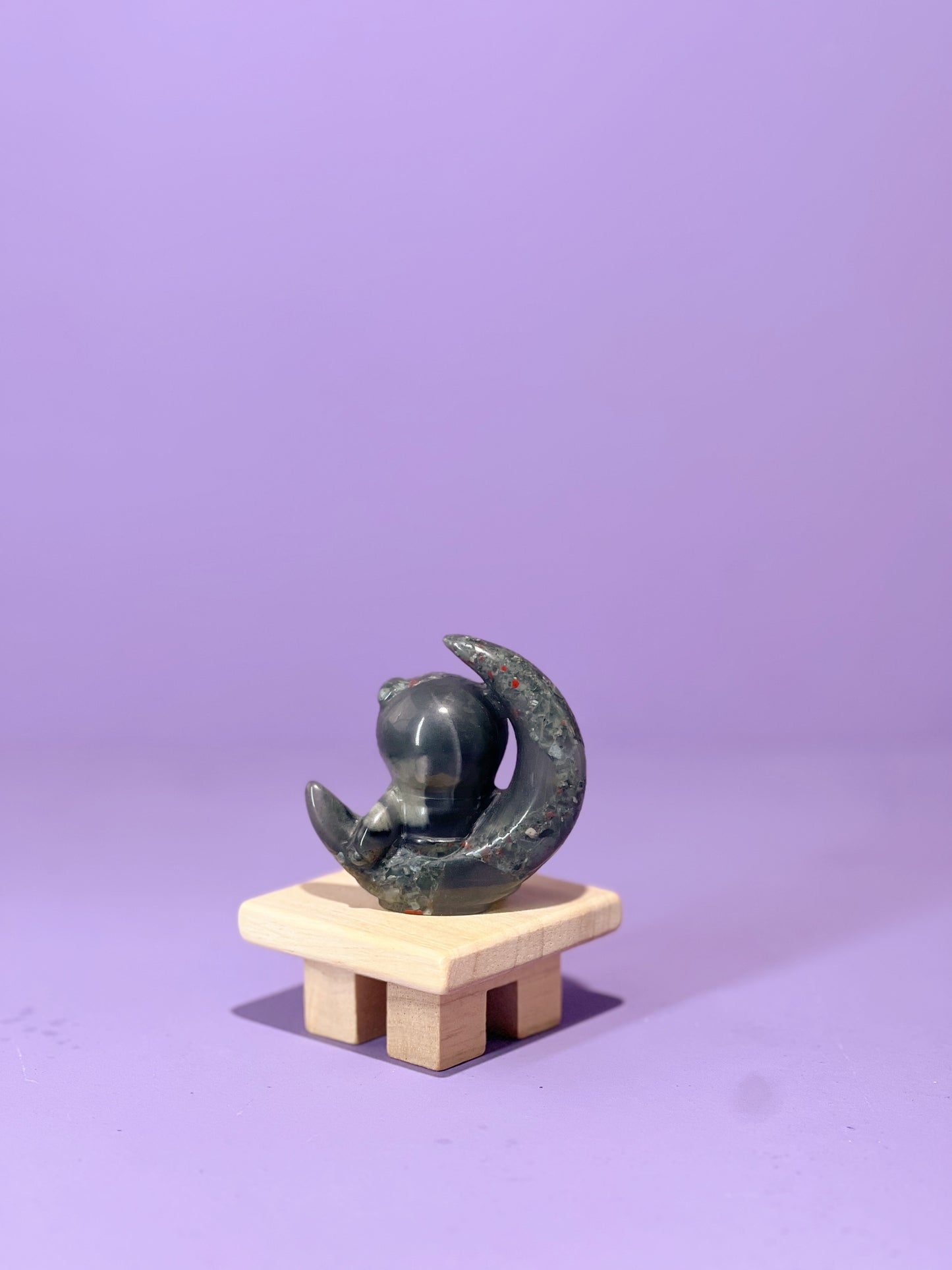 Bloodstone Clover Bear-stronaut