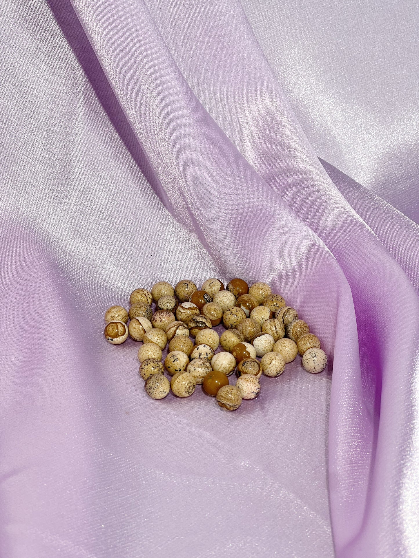 Locket Spheres (8mm)