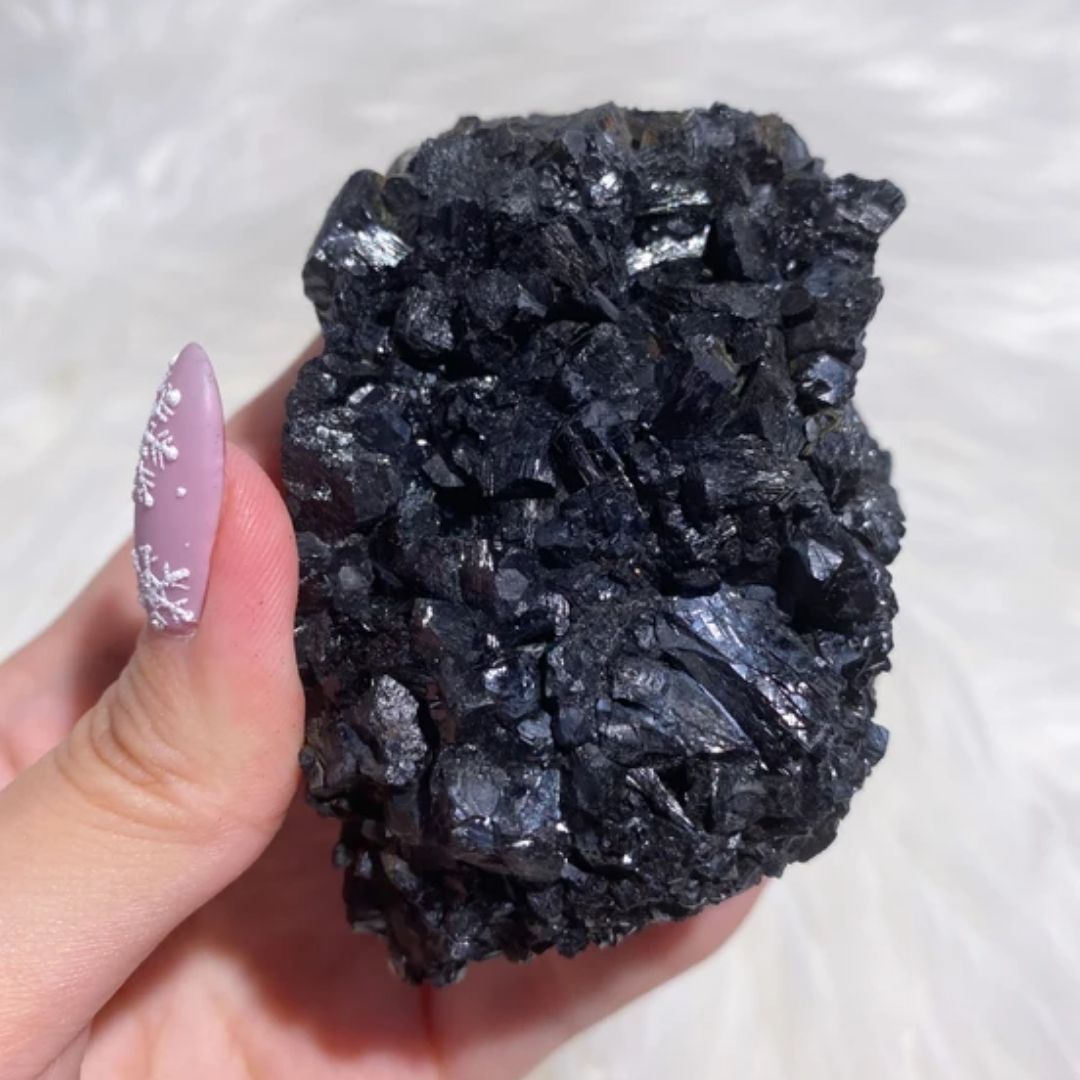 black tourmaline healing crystals