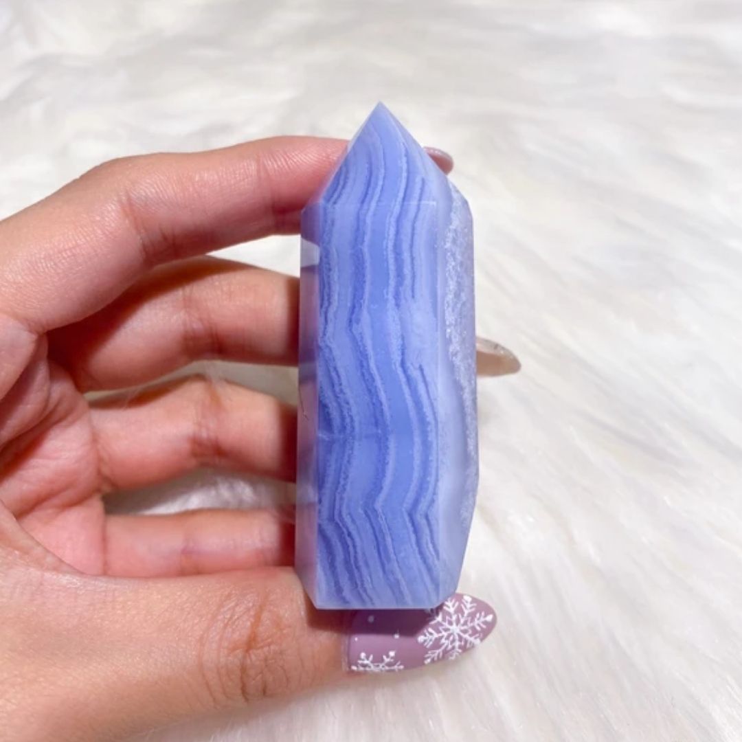 blue lace agate healing crystals