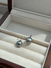 [18K Earring] High Heel Ear Stud