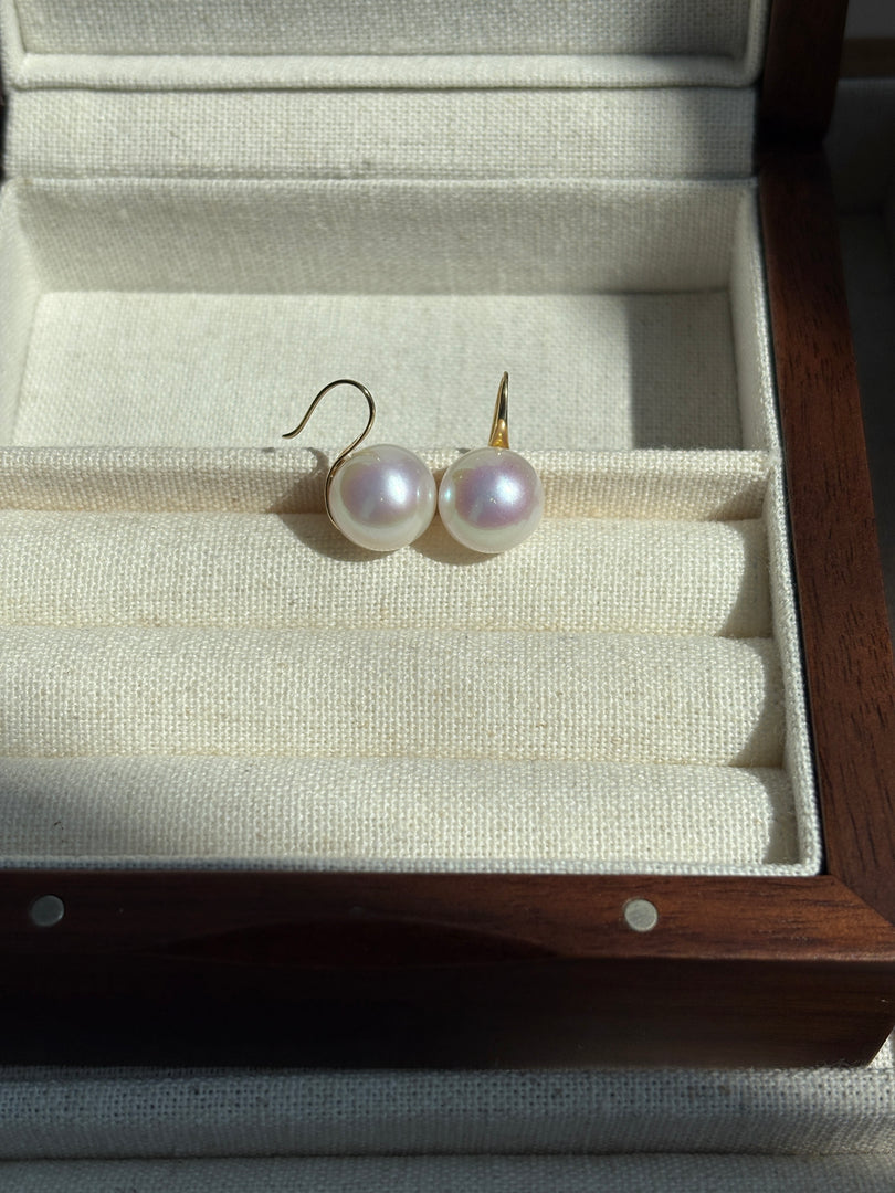 [18K Earring] High Heel Ear Stud