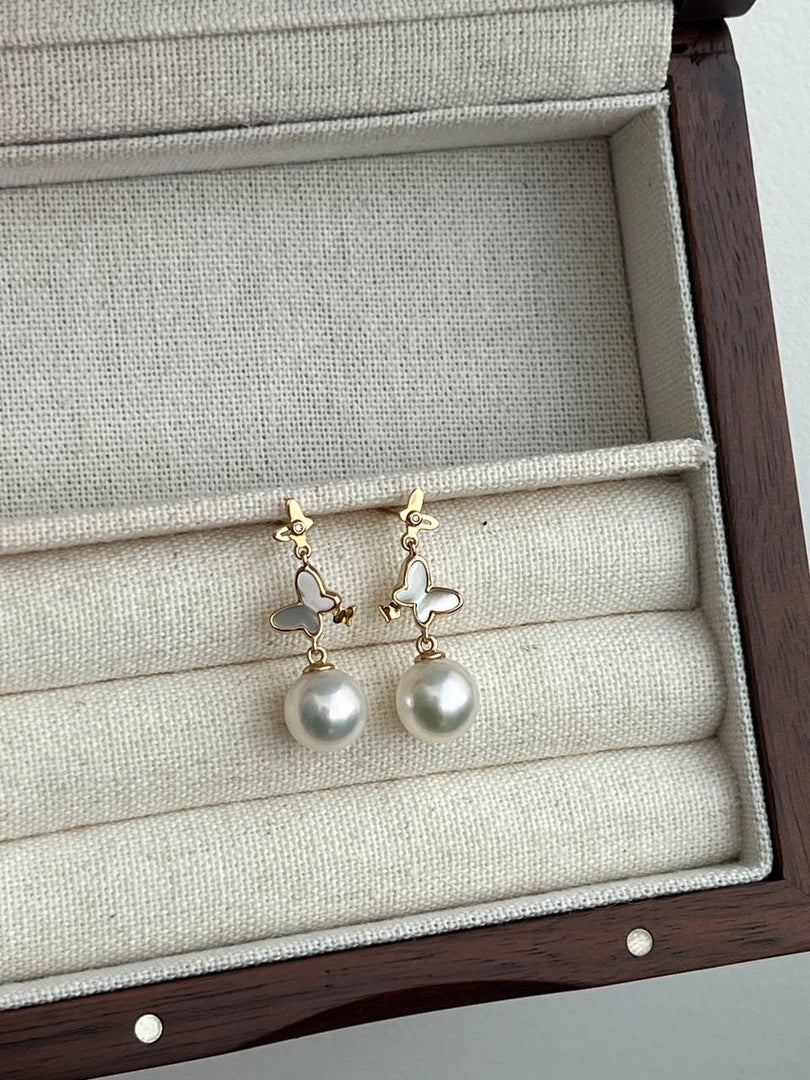 [18K Earring] Butterfly MOP Ear Stud