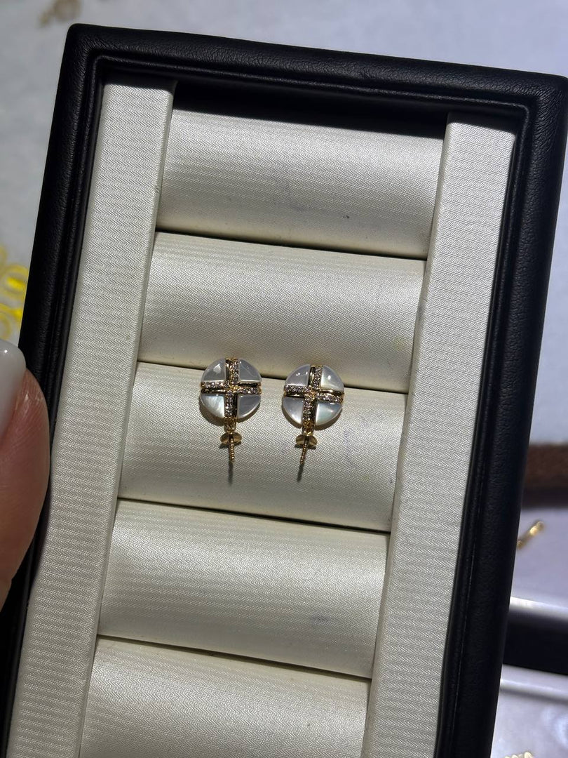 [18K Earring] Cross MOP