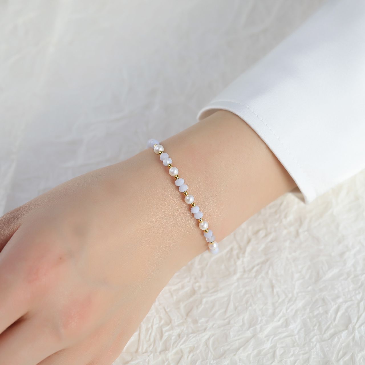 Pearly Care Band Blue Lace Agate Bracelet