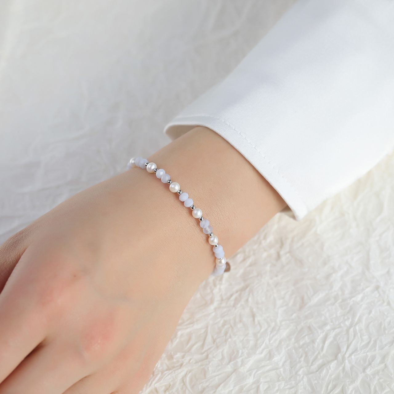 Pearly Care Band Blue Lace Agate Bracelet