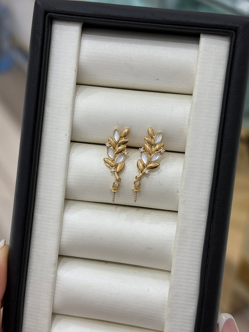 [18K Earring] Wheat Ear Stud