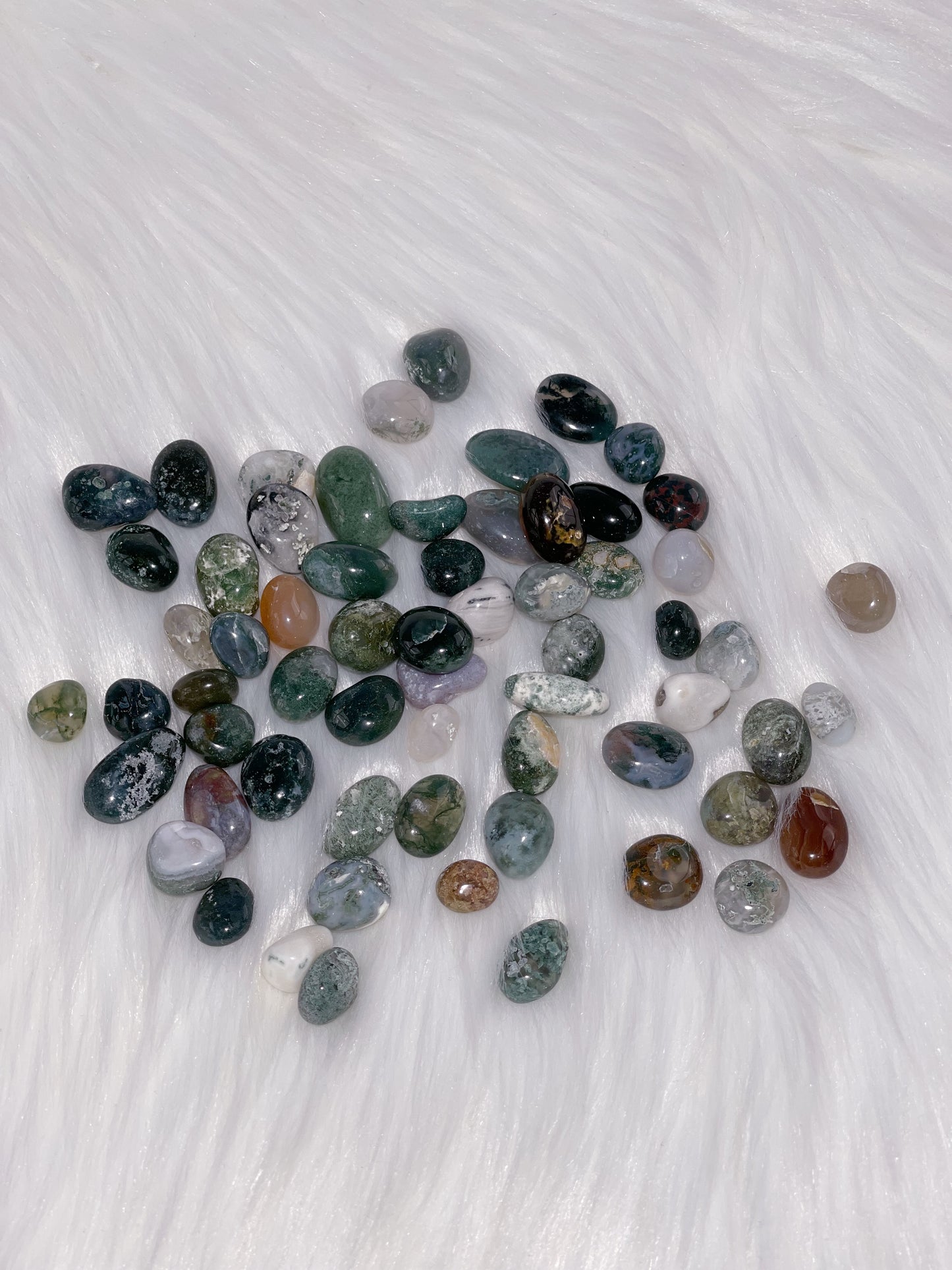 Moss Agate Small Tumbled Stones