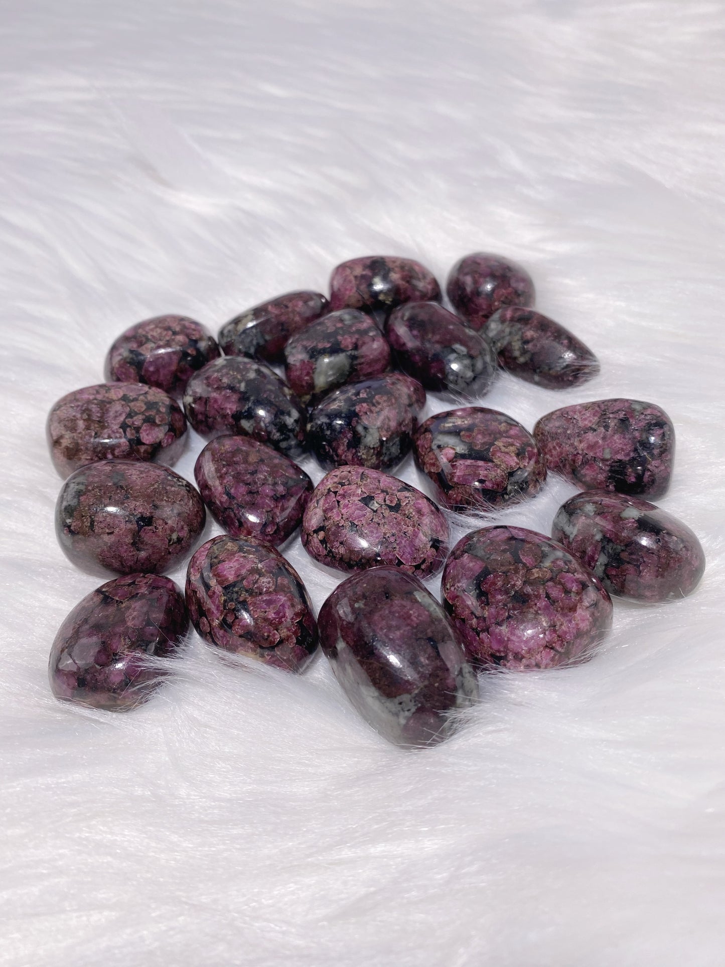 HQ Eudialyte Tumbled Stone