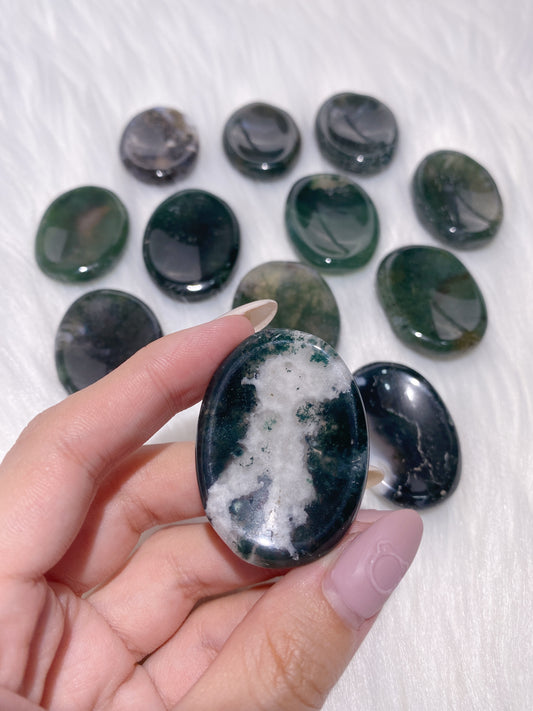 Moss Agate Worrystone